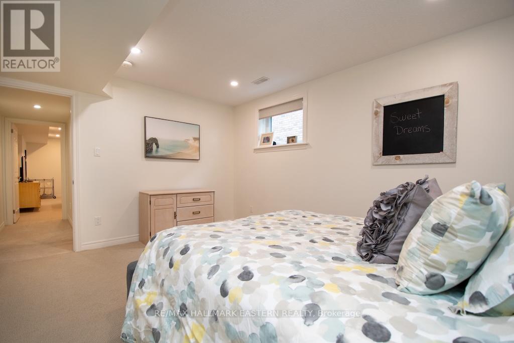 19 MARINA DRIVE - 28