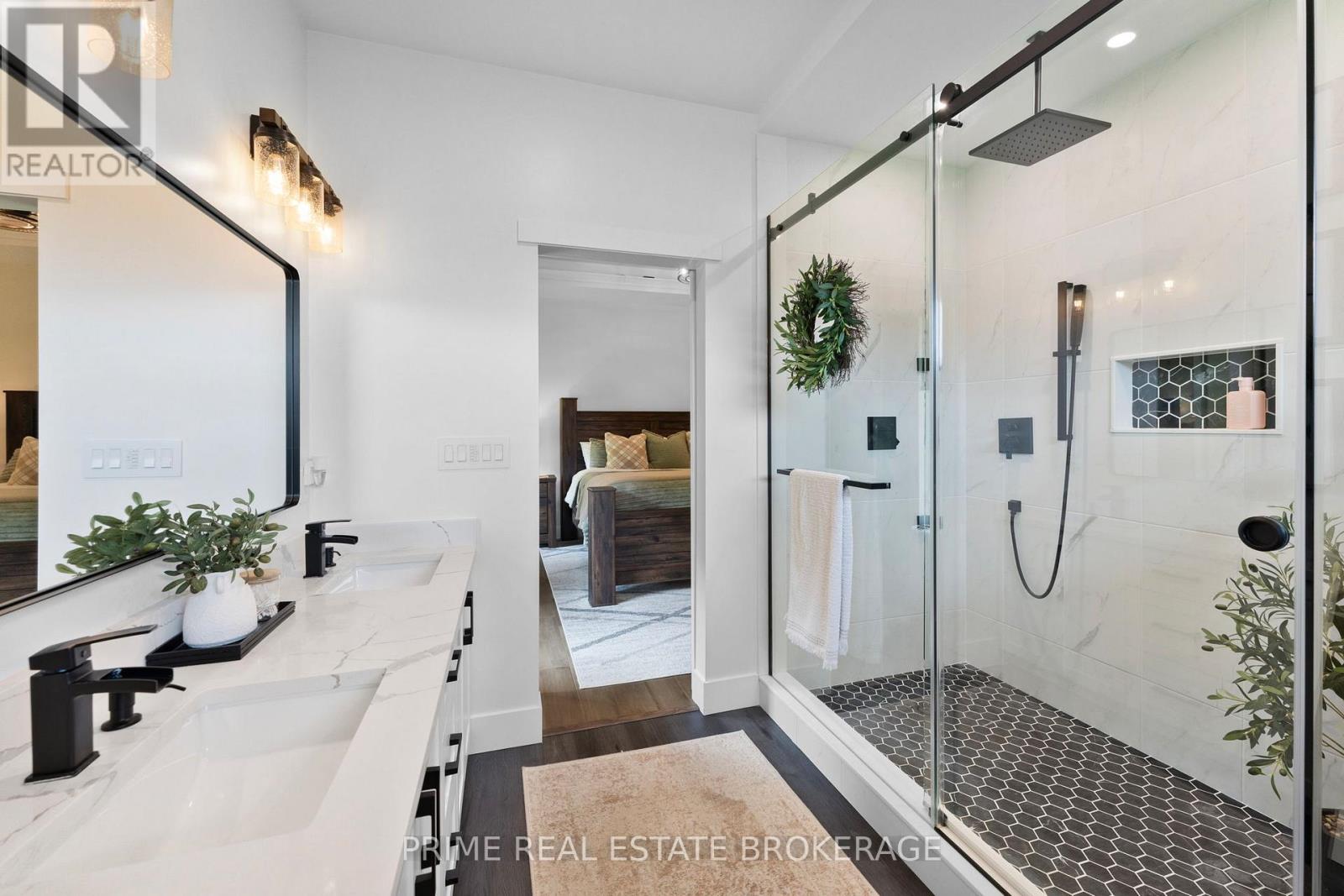 818 OIL HERITAGE ROAD - 17