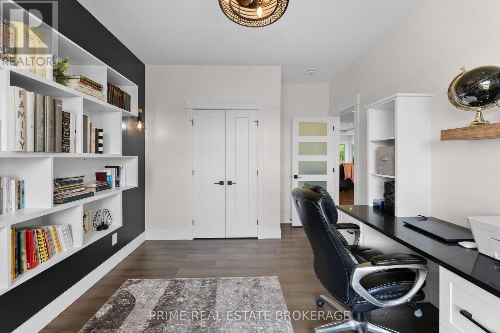 818 OIL HERITAGE ROAD - 22
