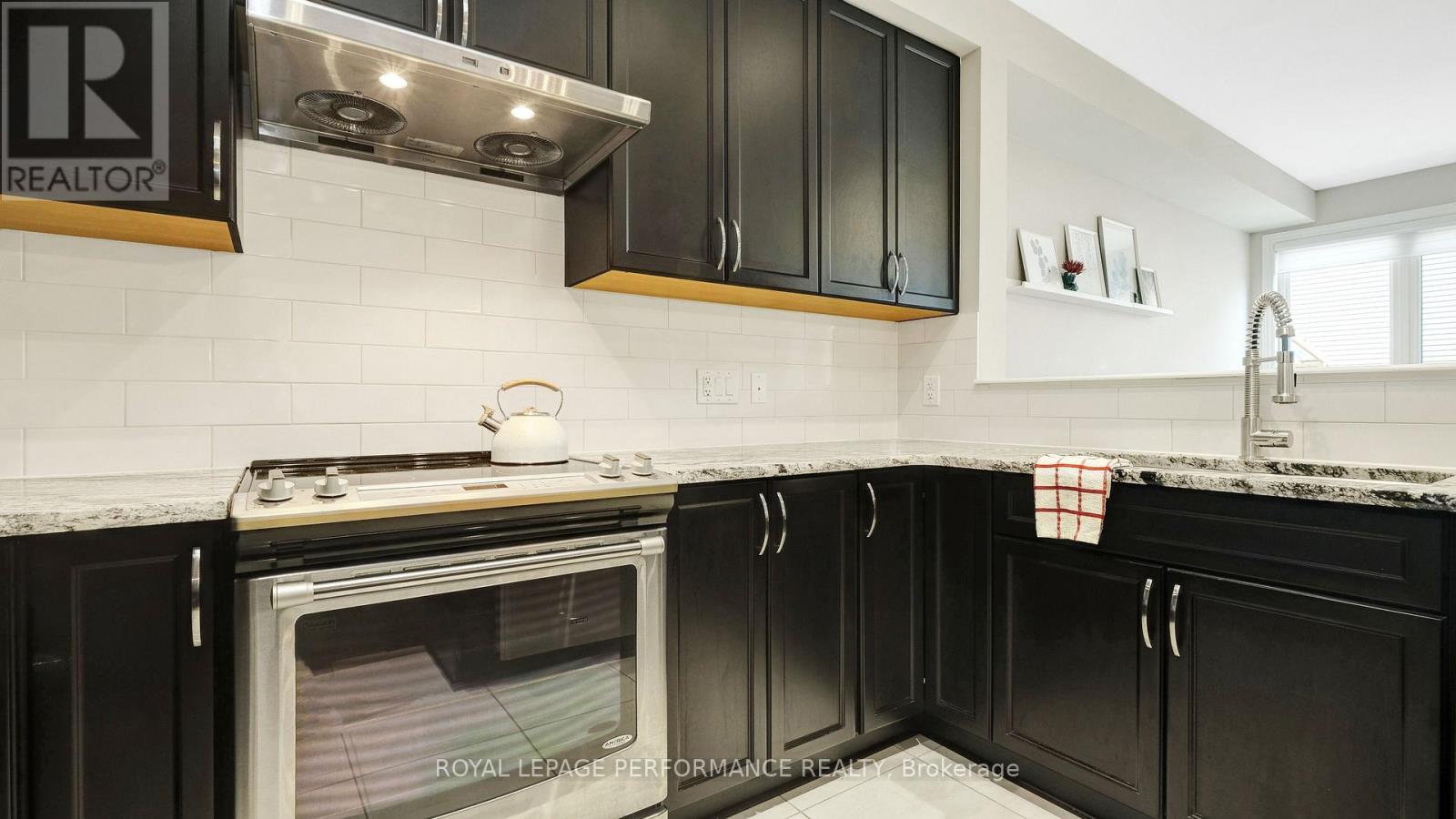 338 ALASKEN DRIVE - 9