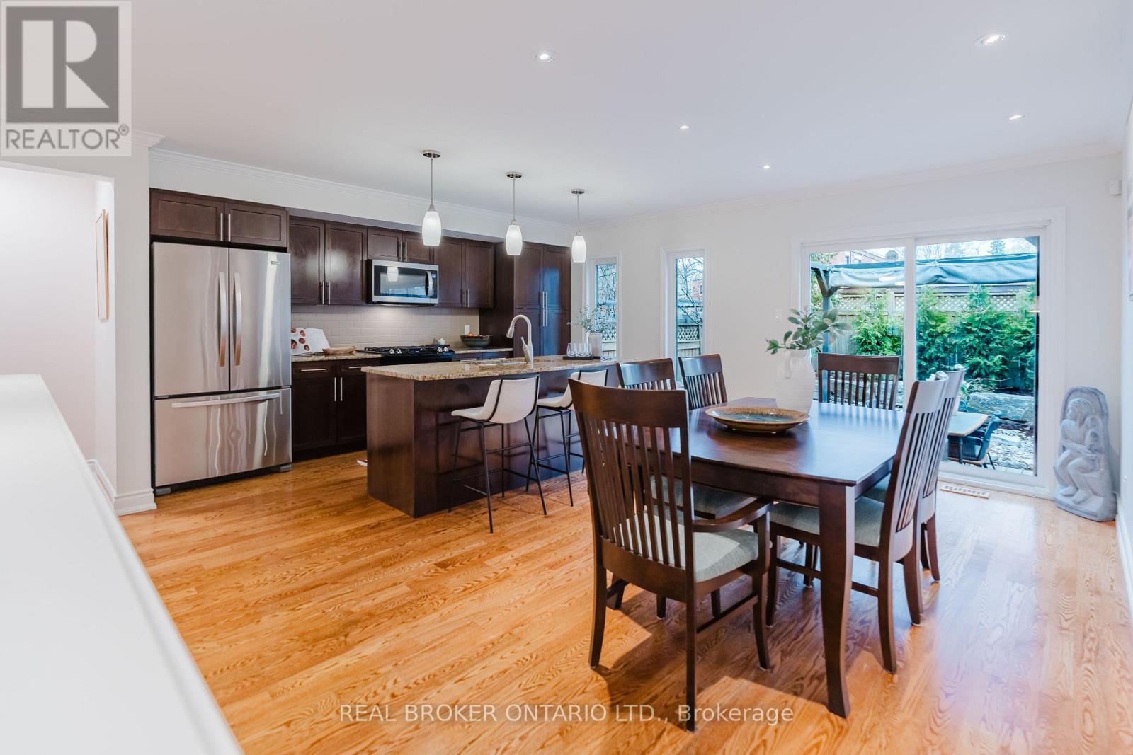279 CURRELL AVENUE - 10