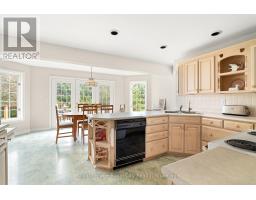 Foyer - 5445 5th Line, Guelph/eramosa, ON N0B2K0 Photo 12