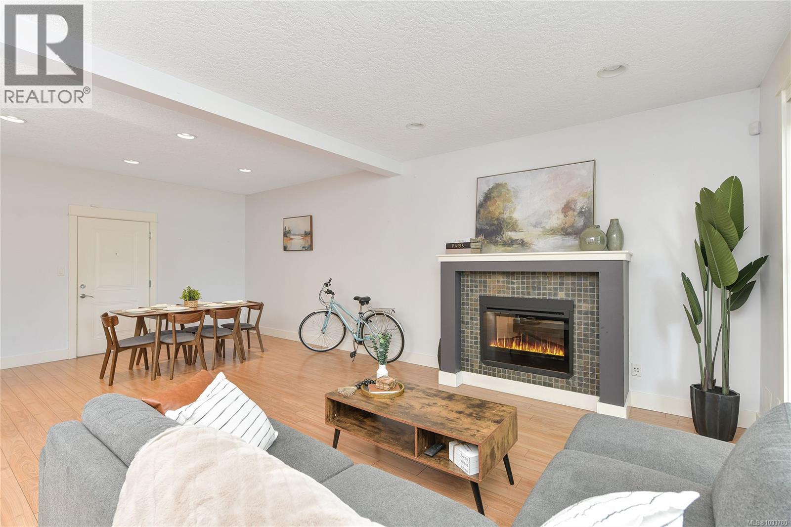 #101 630 Speed Ave - 4