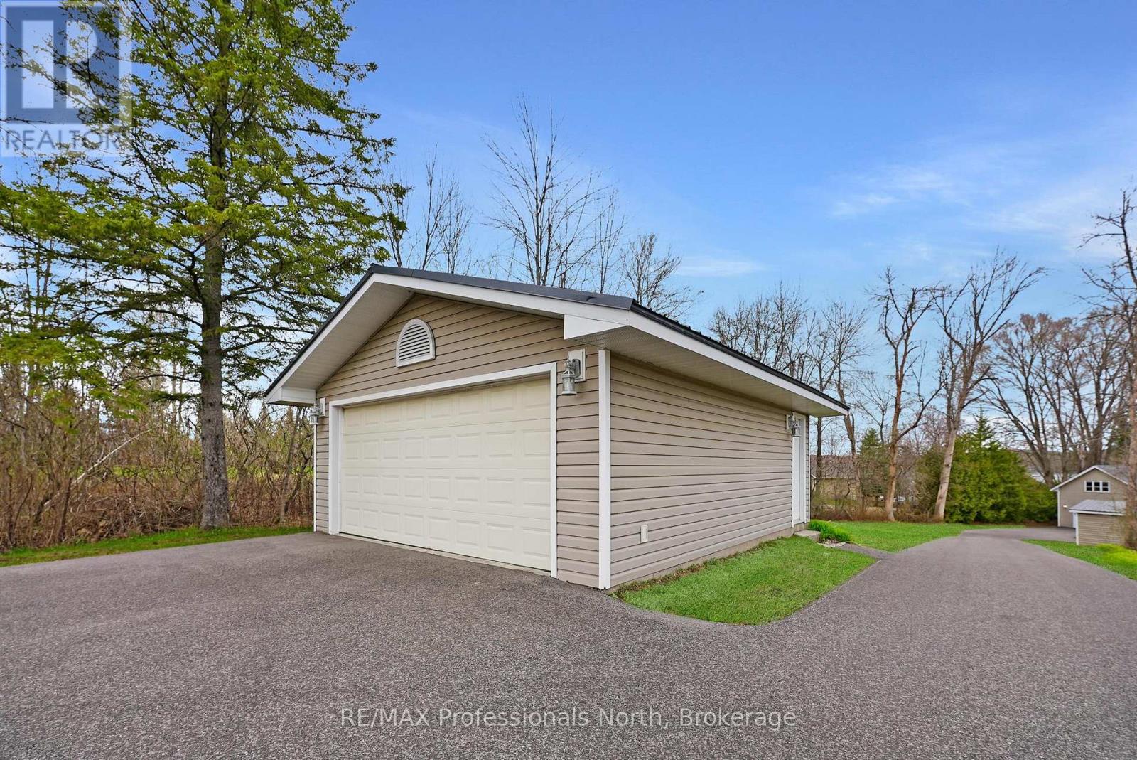 7254 HIGHWAY 35 - 8