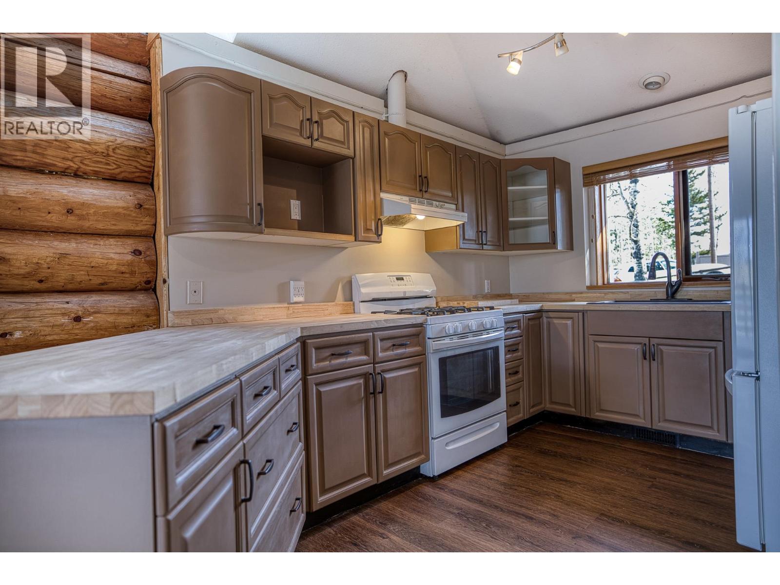5463 ELLIOT LAKE ROAD - 10