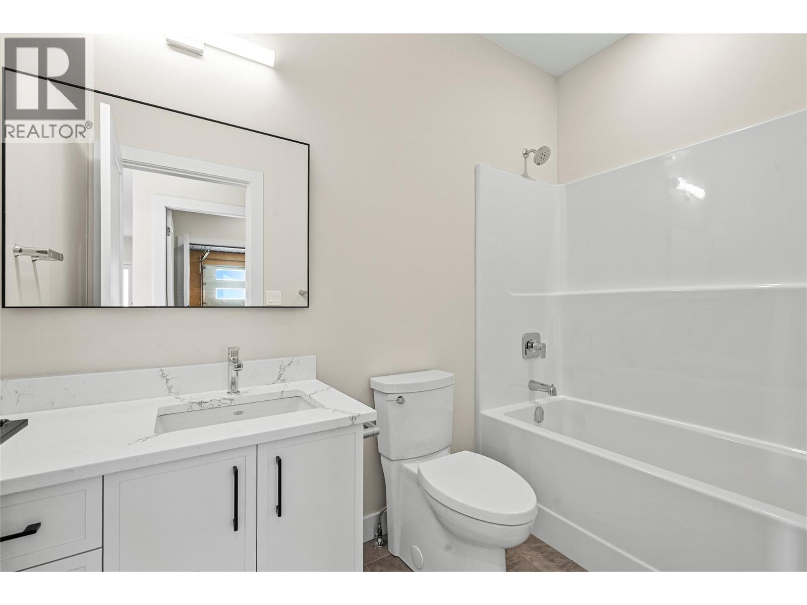  2951 27 Street Northeast, Salmon Arm