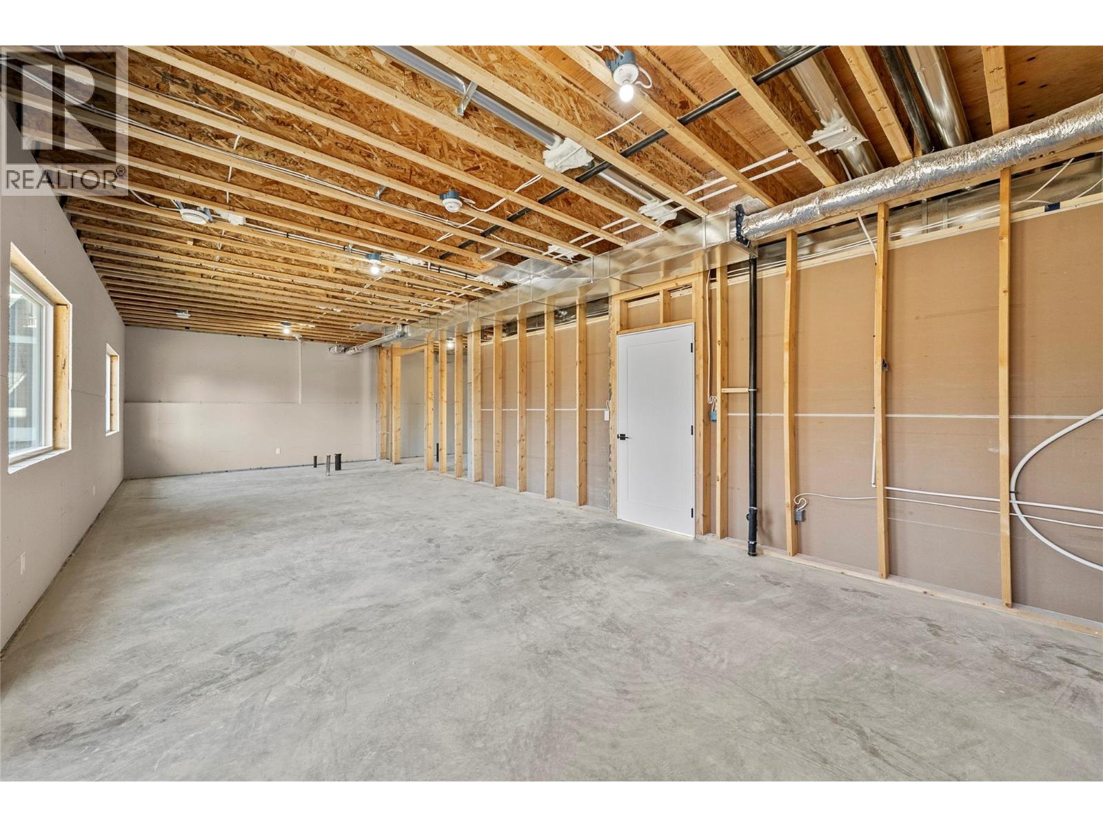  2951 27 Street Northeast, Salmon Arm
