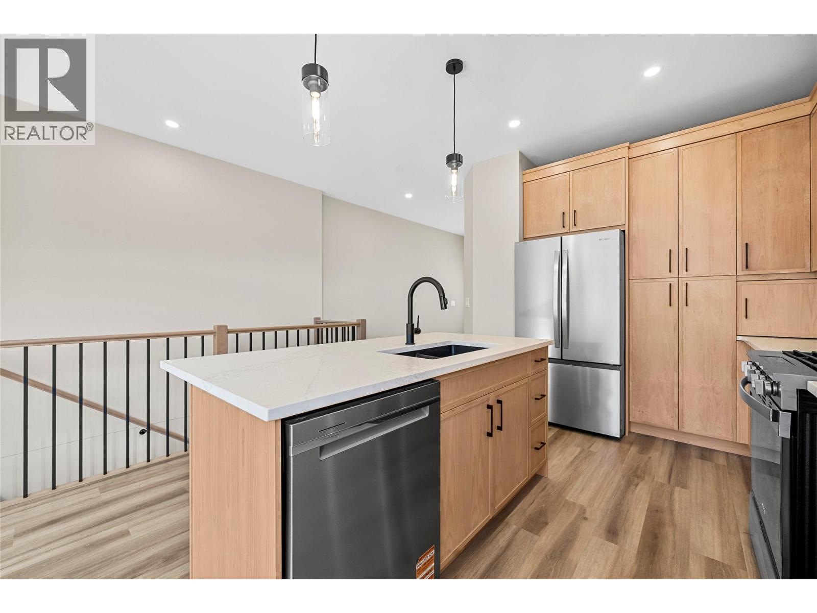  2951 27 Street Northeast, Salmon Arm