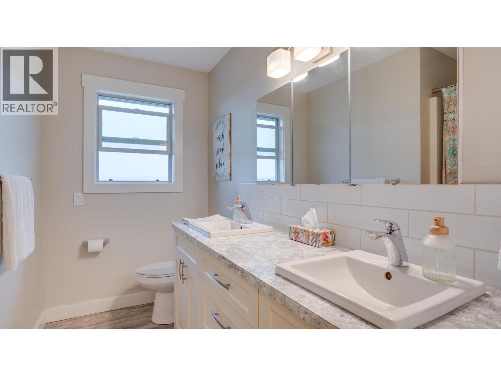 2640 Catherine Crescent - 16