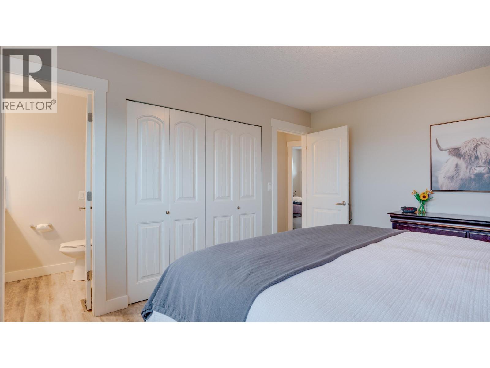 2640 Catherine Crescent - 18