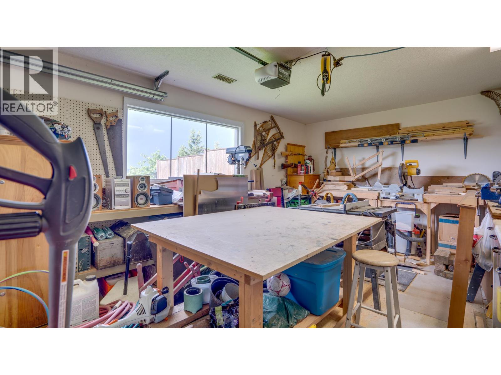 2640 Catherine Crescent - 34