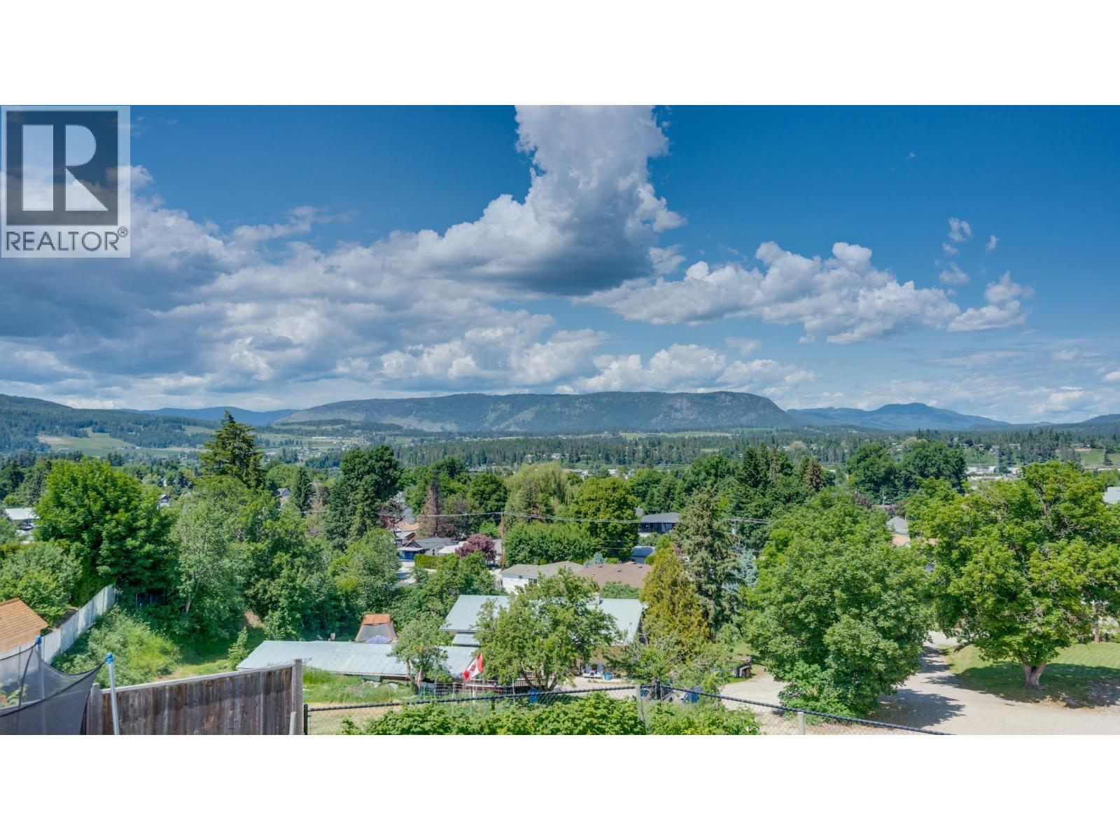 2640 Catherine Crescent - 50