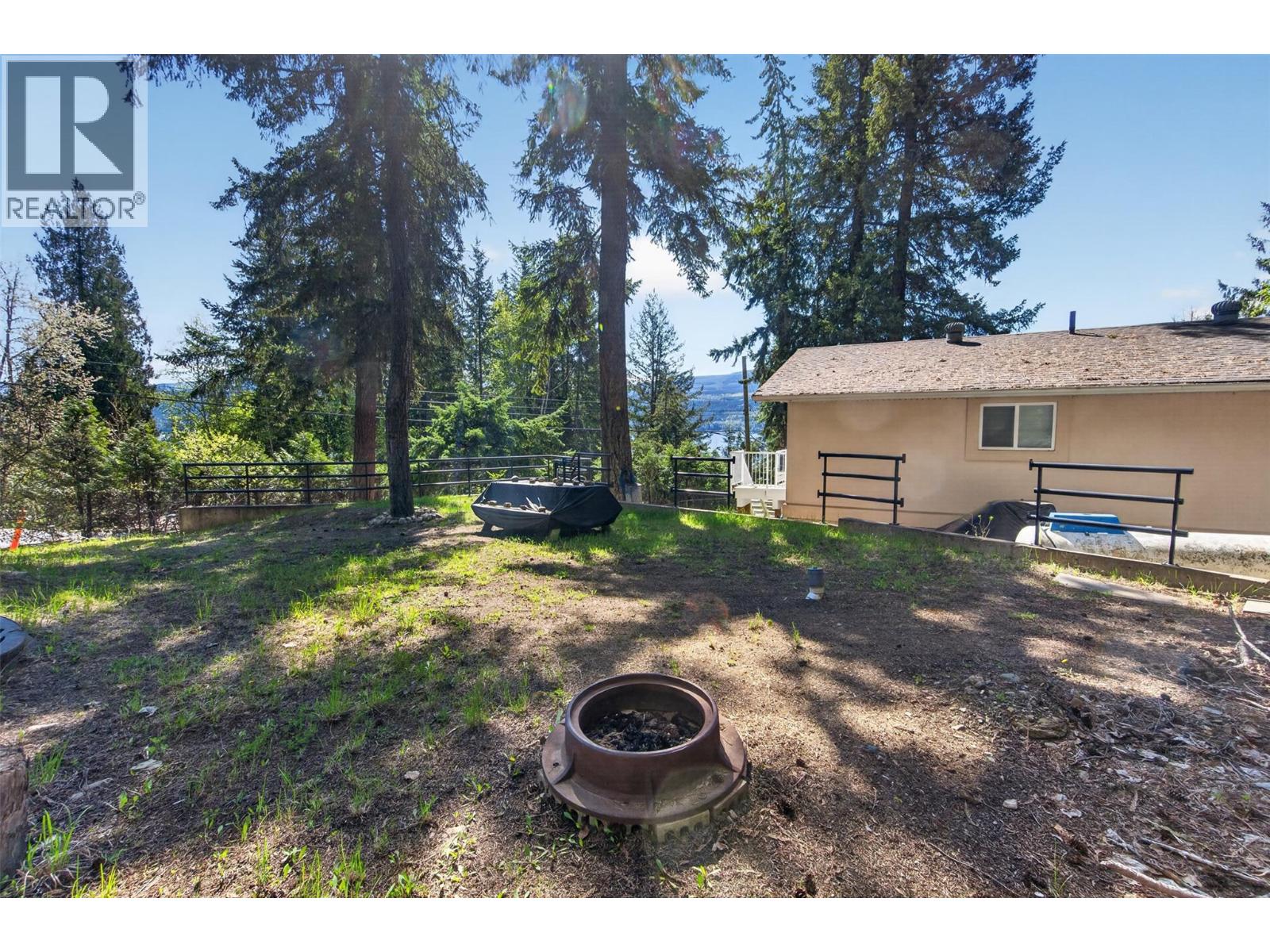 7689 Golf Course Road - 29