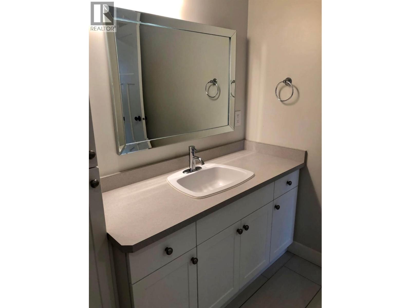 1559 EMERALD Drive - 47