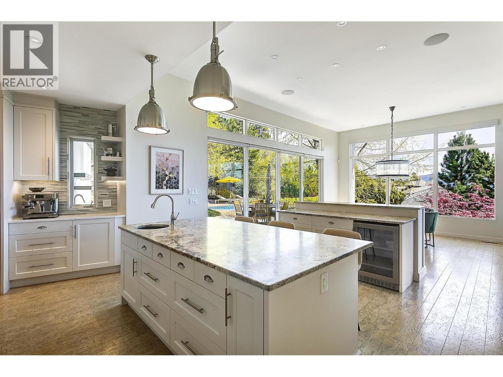 741 Pinehaven Court, Kelowna
