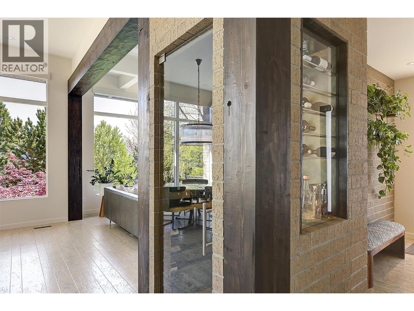 741 Pinehaven Court, Kelowna