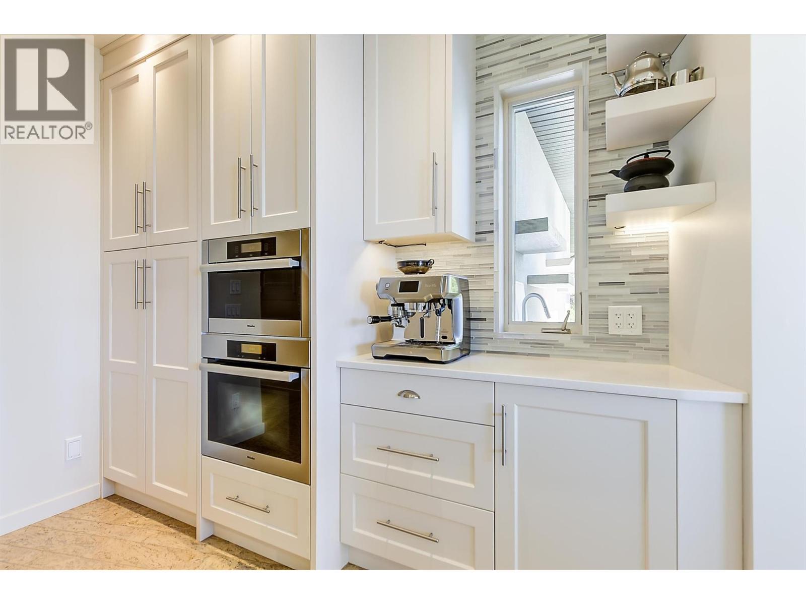 741 Pinehaven Court, Kelowna