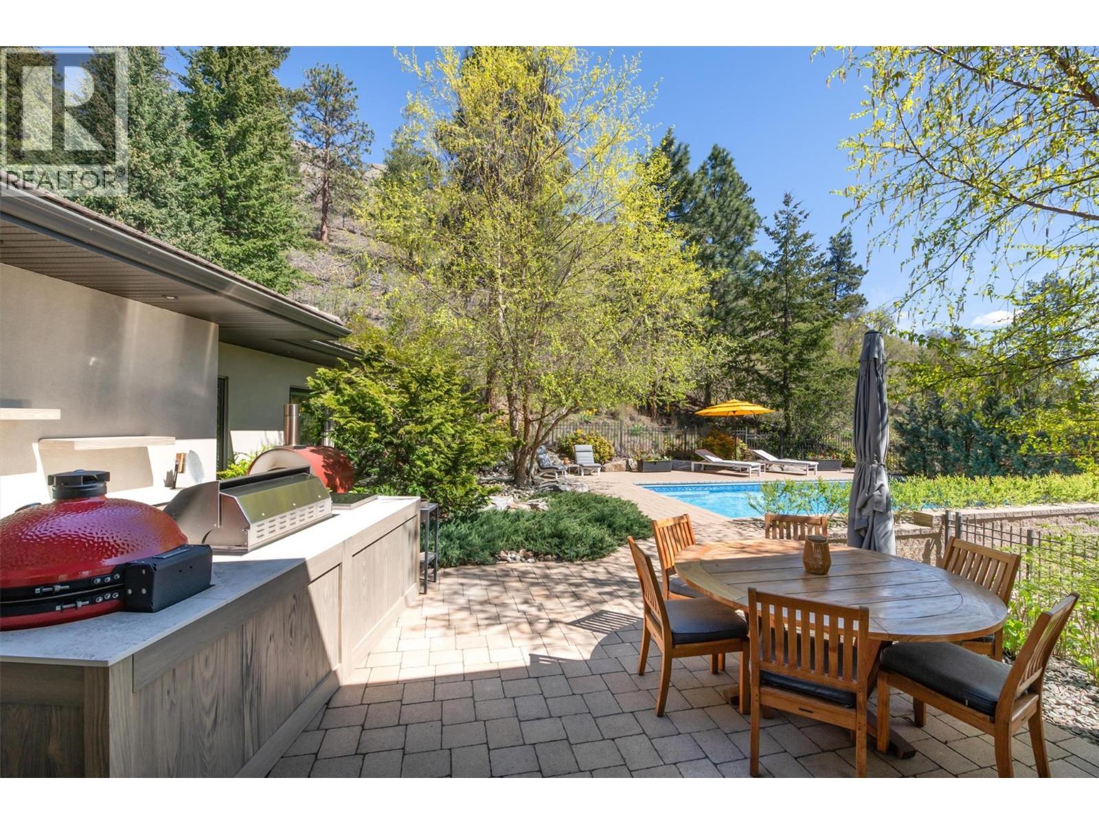 741 Pinehaven Court, Kelowna