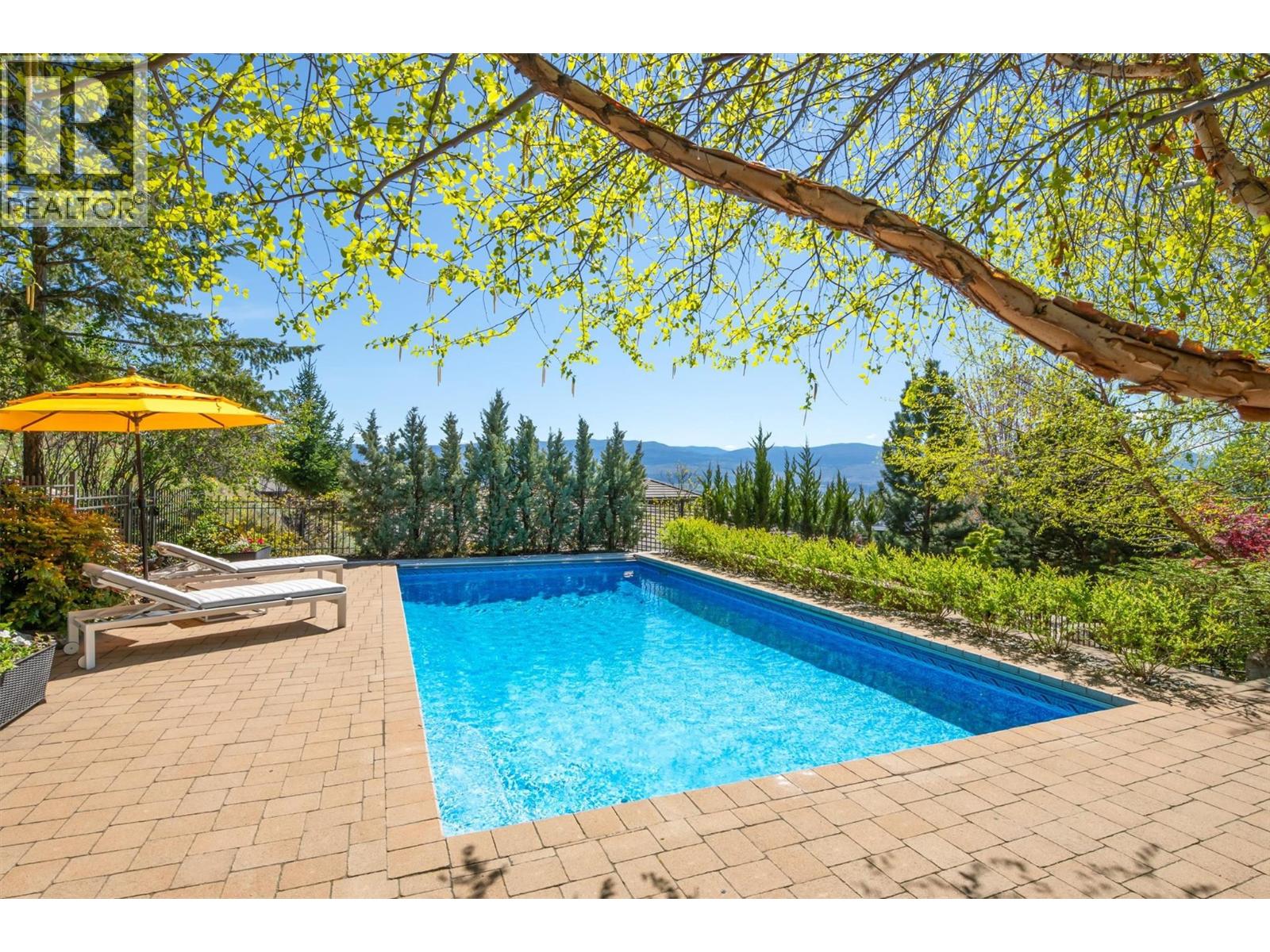 741 Pinehaven Court, Kelowna