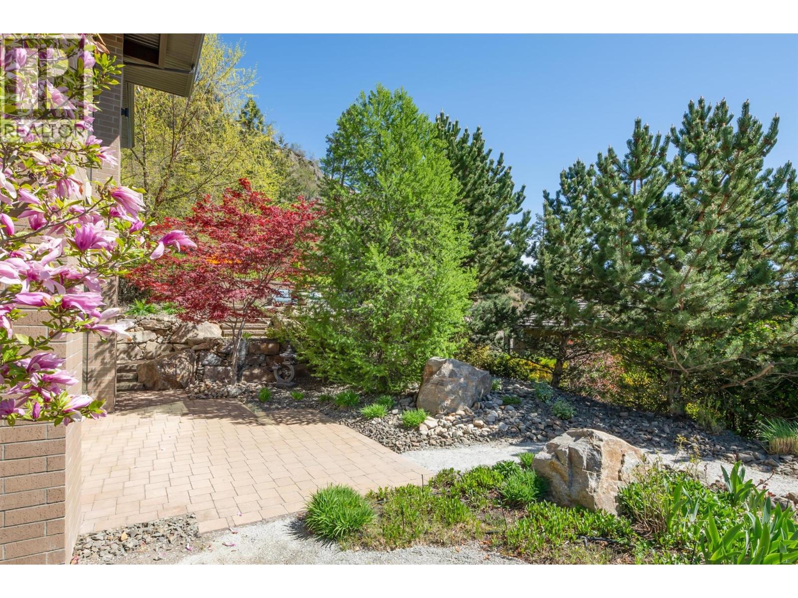741 Pinehaven Court, Kelowna