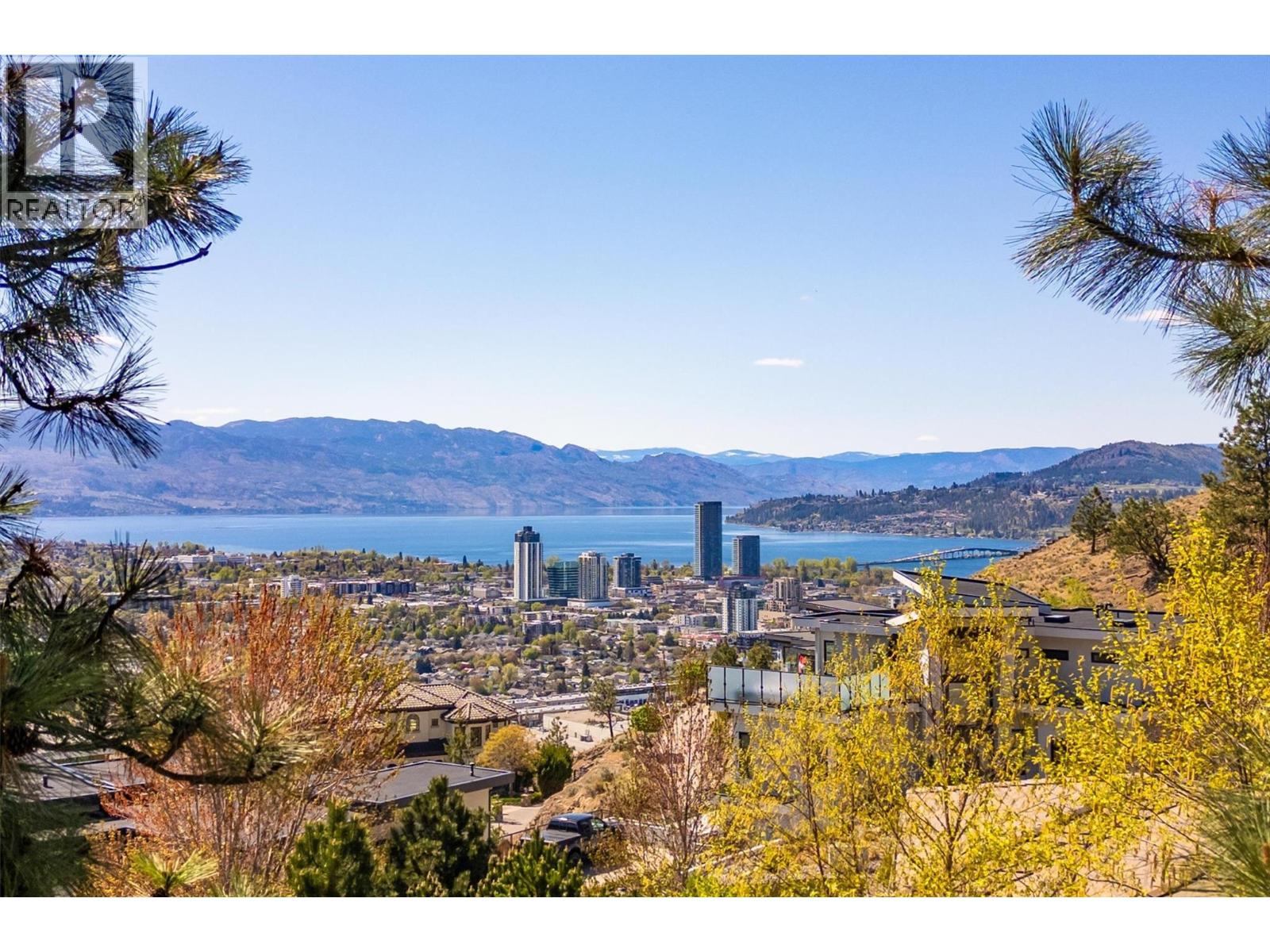 741 Pinehaven Court, Kelowna