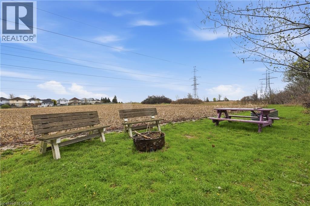187 ALDERLEA Drive - 43
