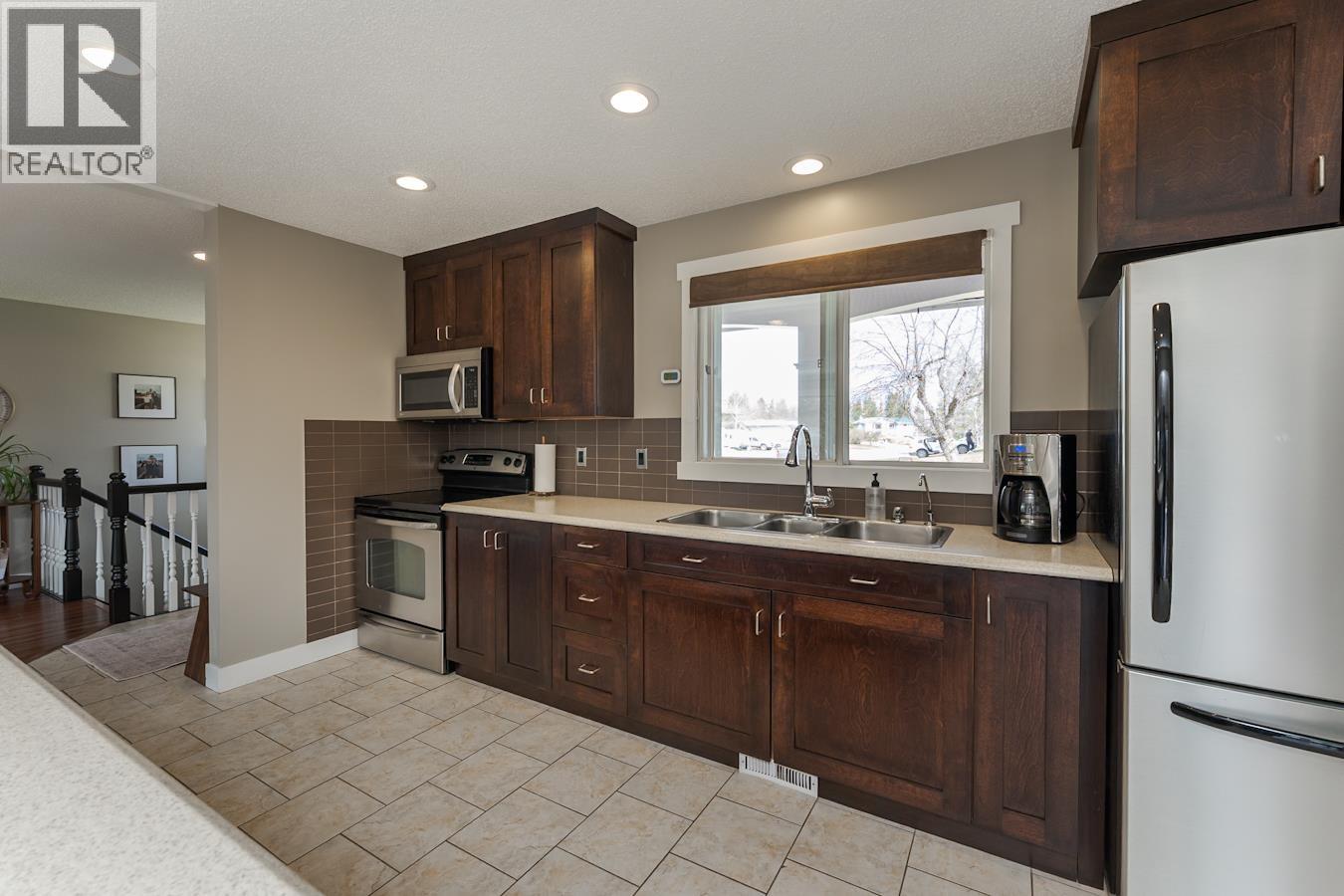 751 TAY CRESCENT, Prince George