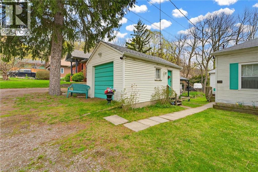 111 SYDENHAM Street - 33