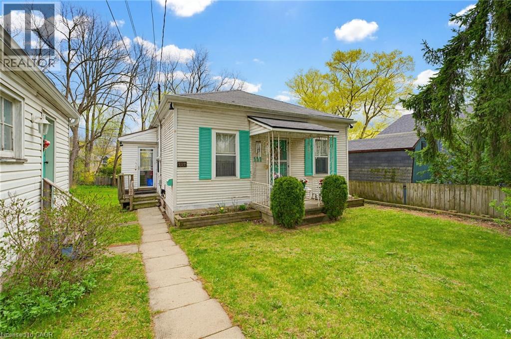 111 SYDENHAM Street - 4