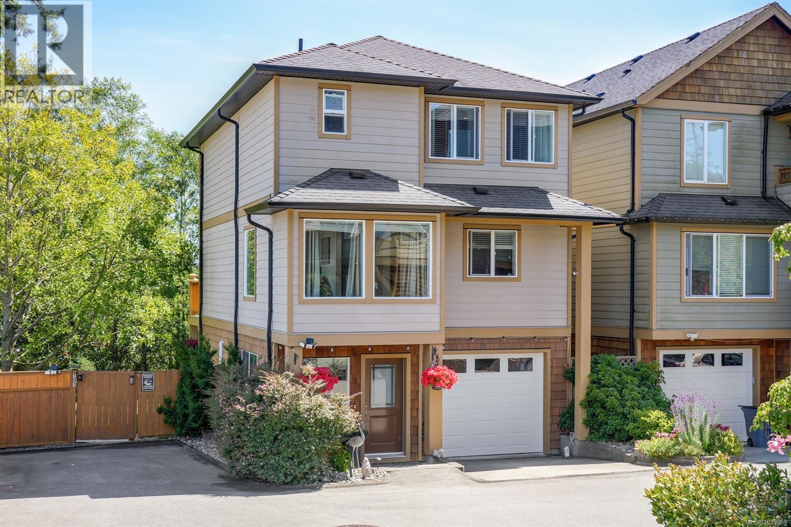 101 7091 Grant Road West, Sooke