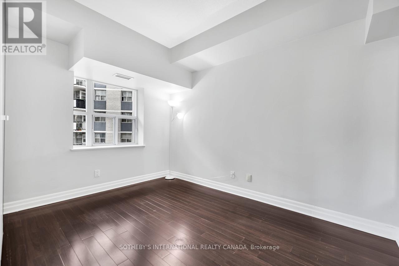 #207 70 ALEXANDER STREET - 20
