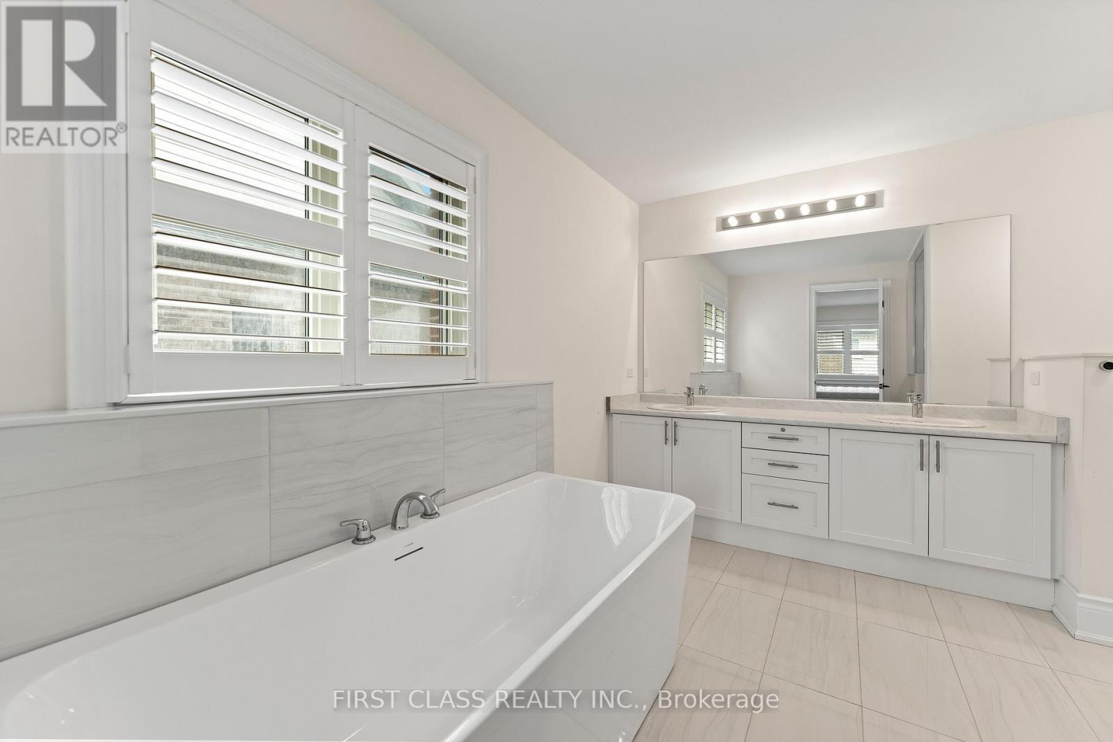 92 GRADY DRIVE - 22