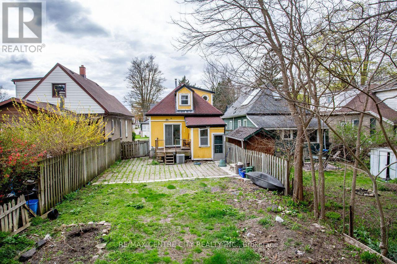 49 WILSON AVENUE - 38