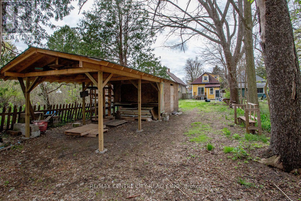 49 WILSON AVENUE - 39