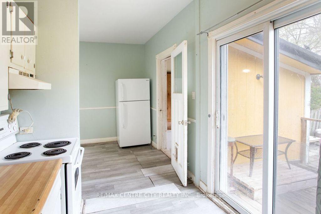 49 WILSON AVENUE - 9