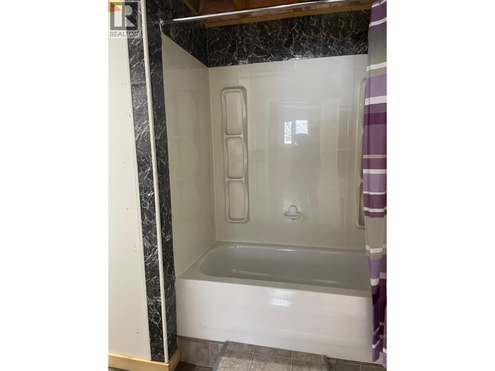 4620 BOUNDARY ROAD - 19
