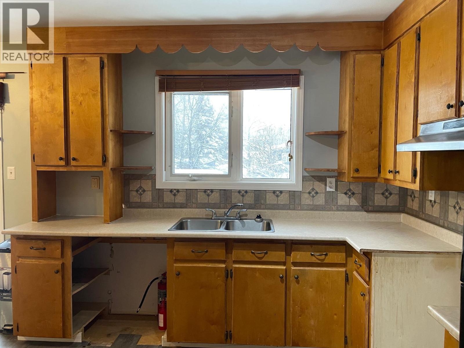 4620 BOUNDARY ROAD - 6