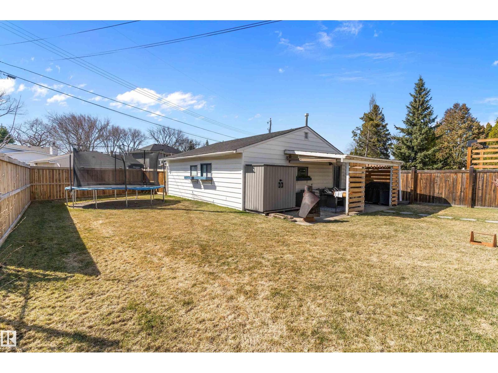 9448 76 ST NW, Edmonton