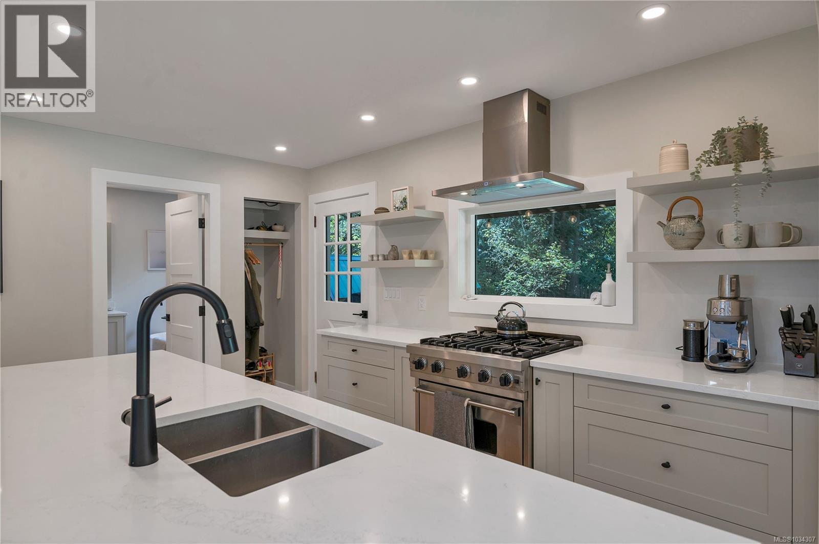 1387 Heriot Bay Rd - 12