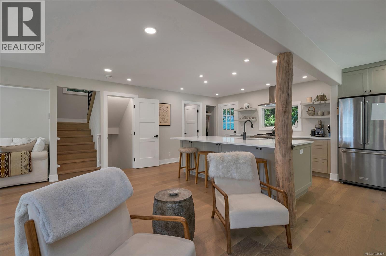 1387 Heriot Bay Rd, Quadra Island