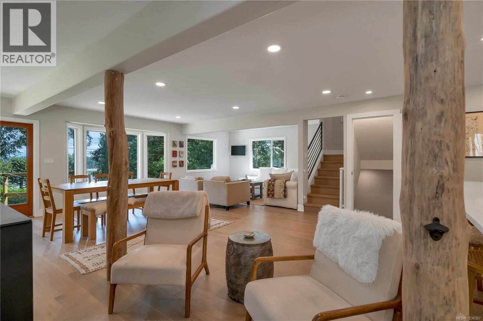 1387 Heriot Bay Rd, Quadra Island