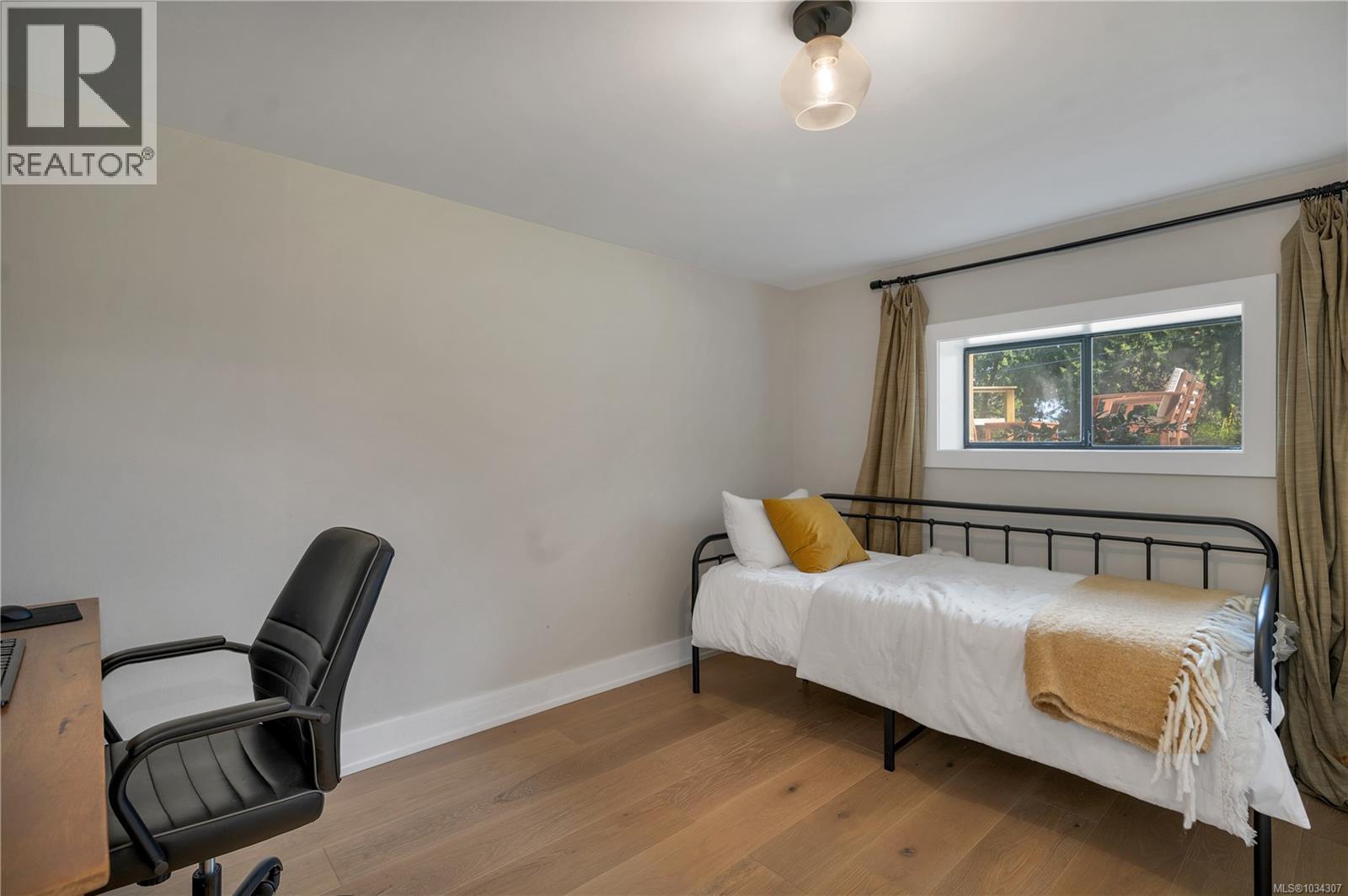 1387 Heriot Bay Rd - 38