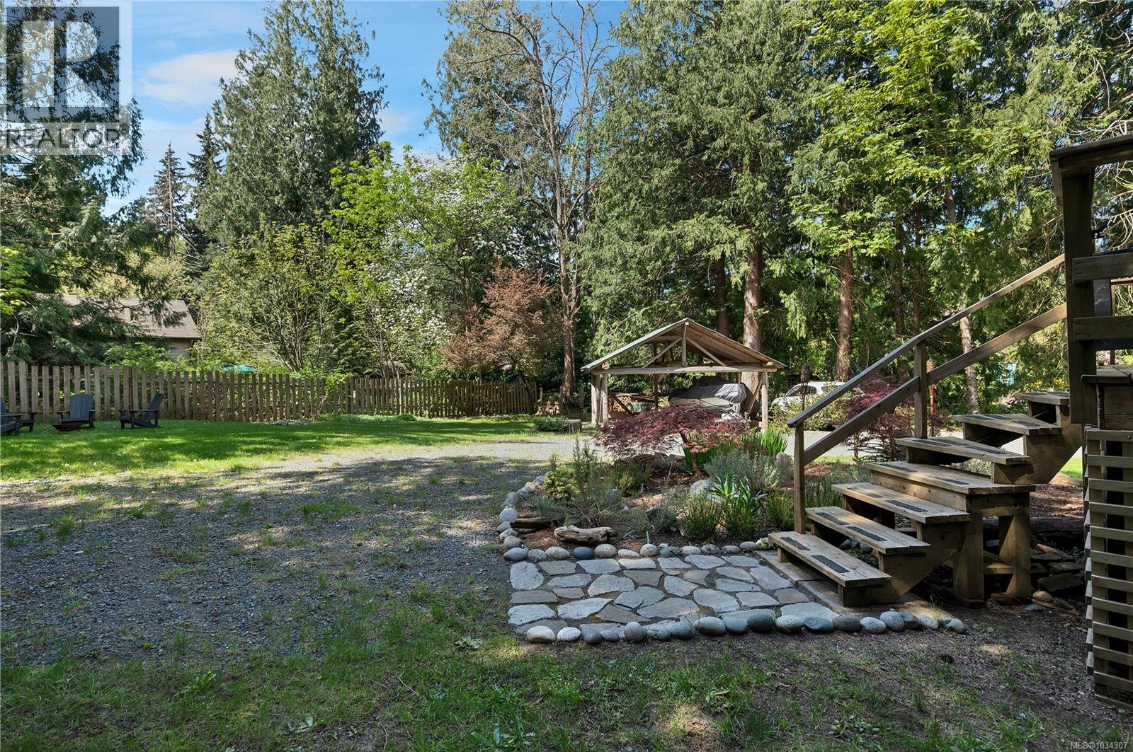 1387 Heriot Bay Rd, Quadra Island