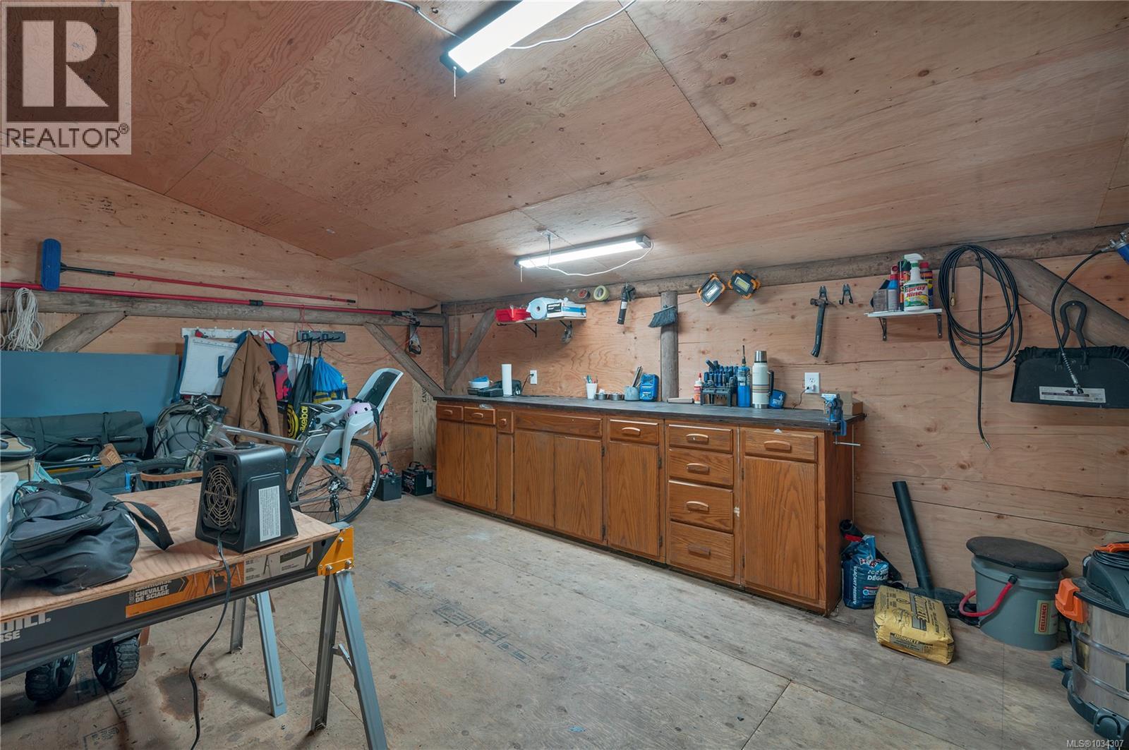 1387 Heriot Bay Rd - 50