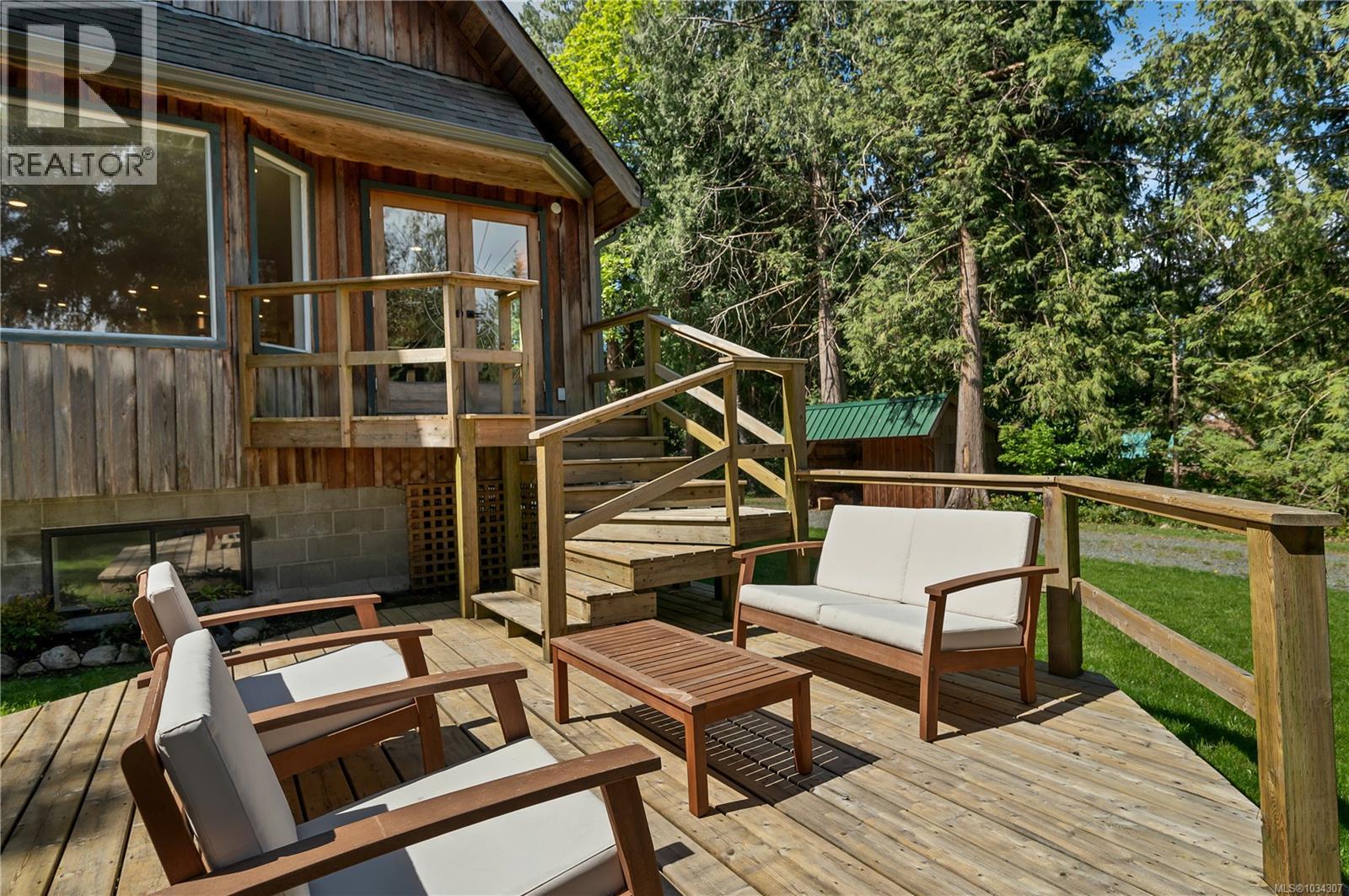 1387 Heriot Bay Rd, Quadra Island
