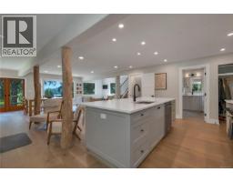 1387 Heriot Bay Rd, Quadra Island, BC V0P1H0 Photo 14
