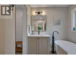 1387 Heriot Bay Rd, Quadra Island, BC V0P1H0 Photo 25