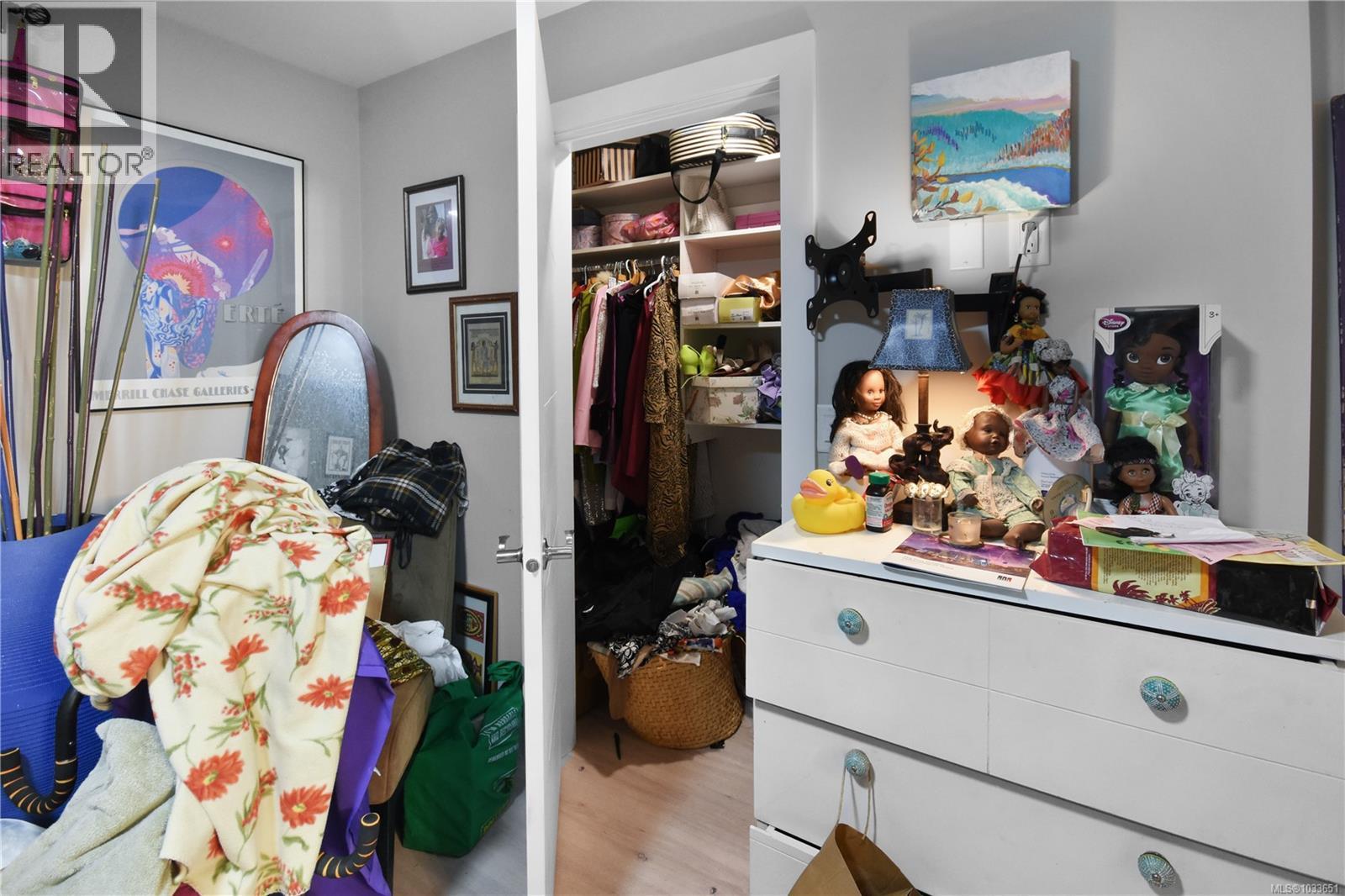 #101 253 Victoria Rd - 22