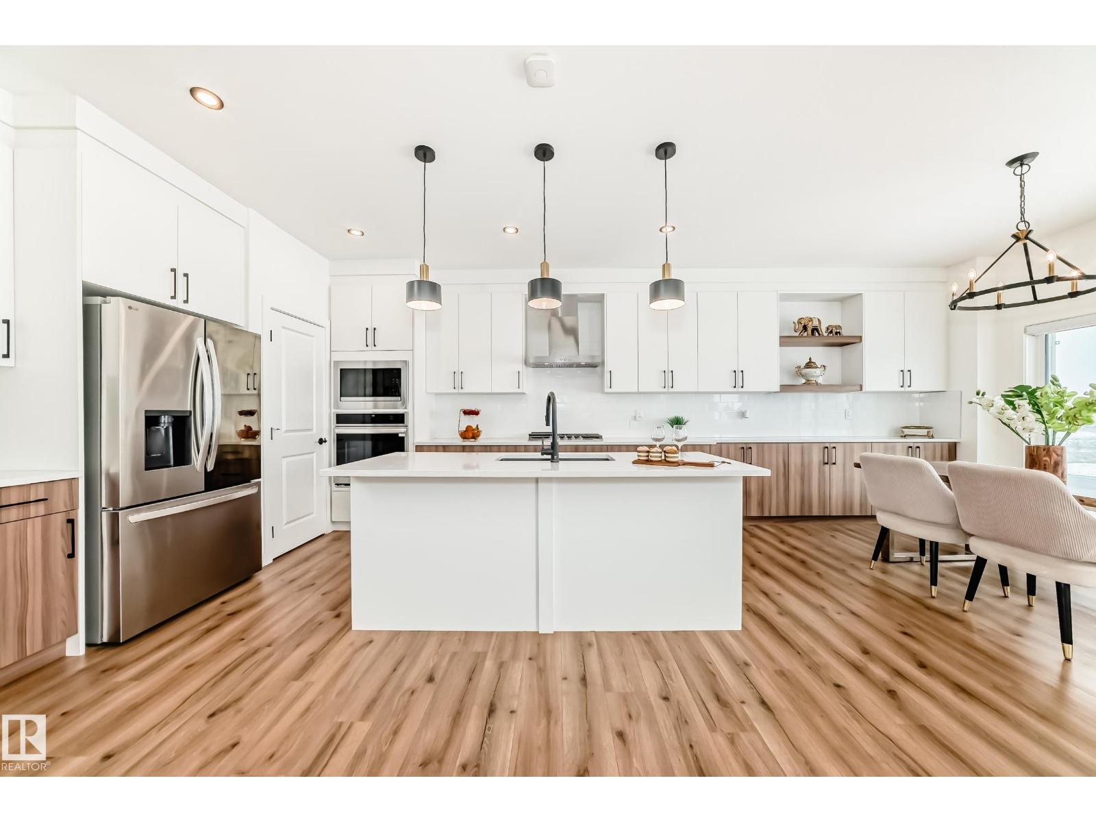 2540 206 ST NW - 17