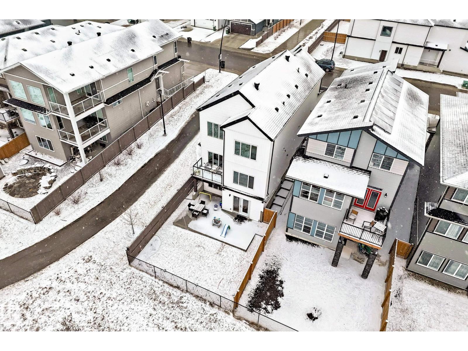 2540 206 ST NW - Image 3